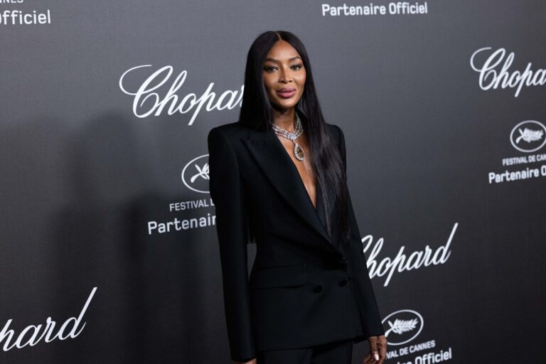 Naomi Campbell di nuovo mamma, annunciato il secondo figlio: la maternità dopo gli anta