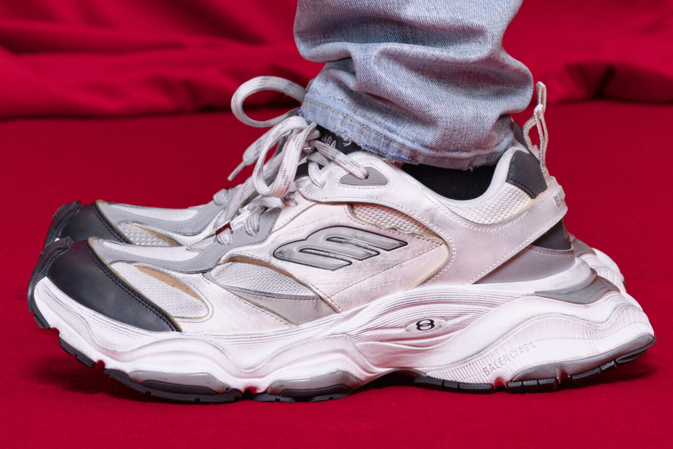 Le sneakers cargo di Balenciaga sono le sneakers dell'autunno 2023 (e