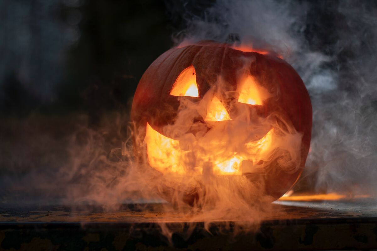 Decorazioni di Halloween, come realizzarle con le mollette da bucato: idee e consigli