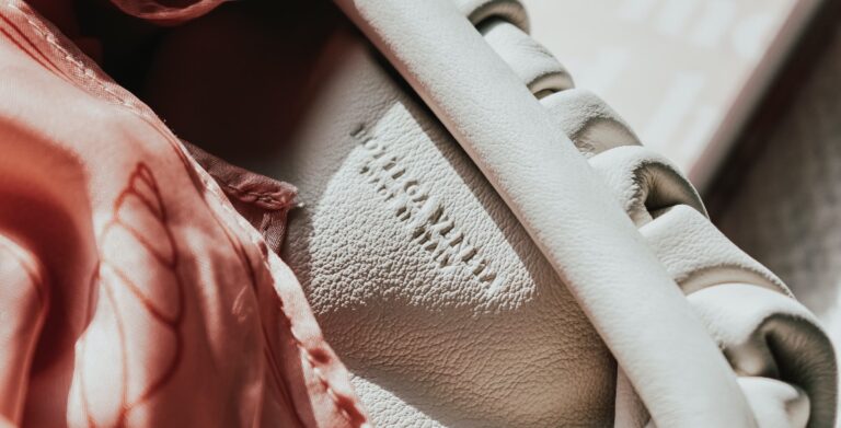 I dettagli della nuova borsa di Bottega Veneta