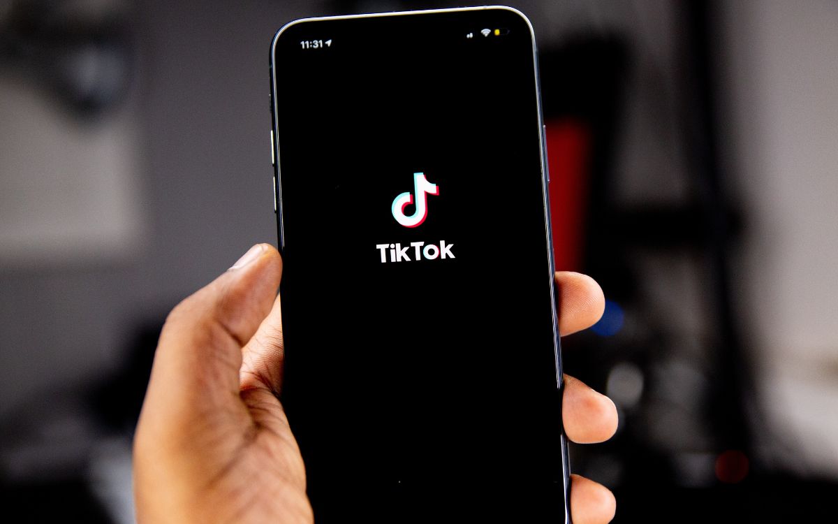Il nuovo capo di tendenza sui social Il nuovo capo di tendenza sui social