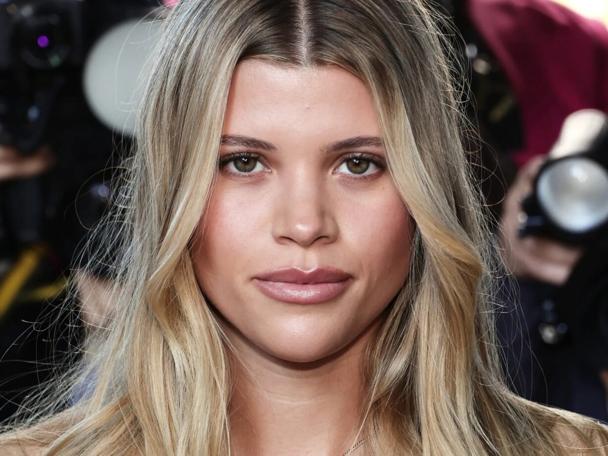 Concealer lips, il trend 2000s impazza sui social come realizzarle