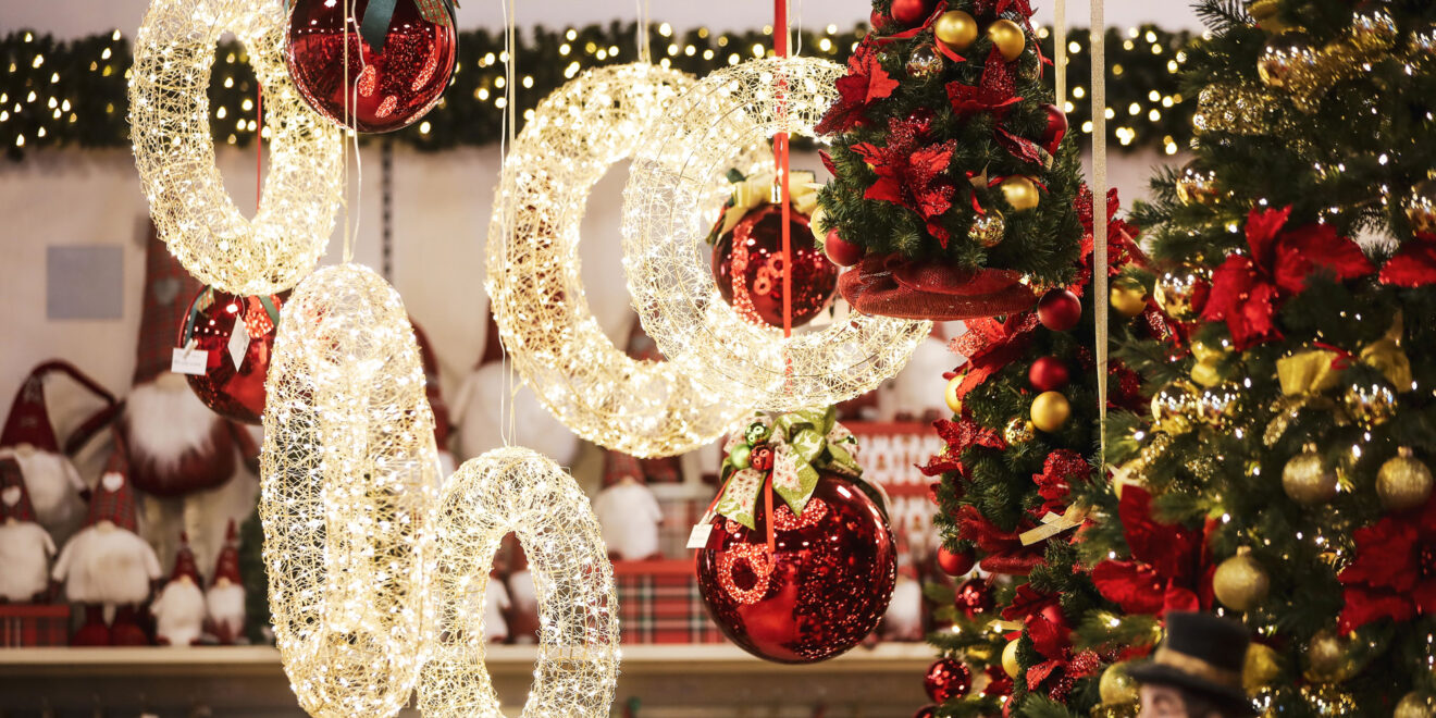 Natale 2023: tendenze e personalizzazione delle decorazioni natalizie