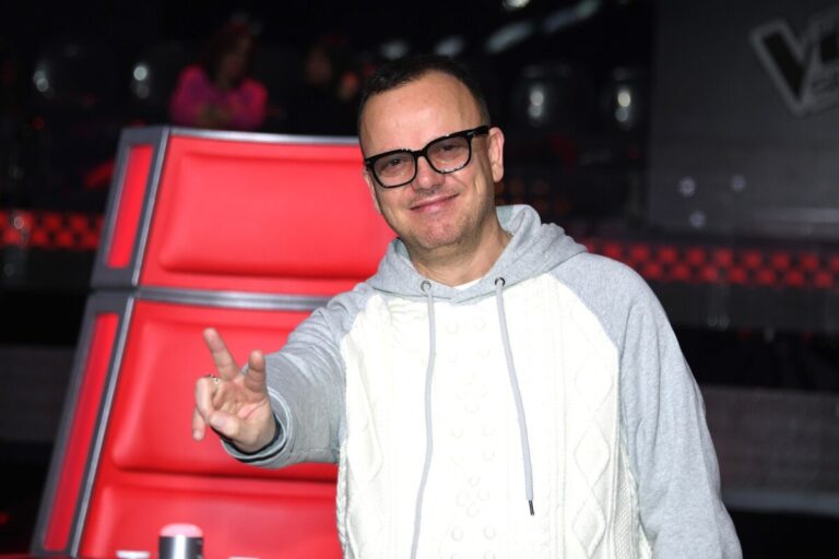 Gigi D'Alessio rivela il sesso del figlio in arrivo: è maschio o femmina?