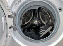 Come lavare le scarpe da ginnastica in lavatrice senza rovinarle: consigli utili