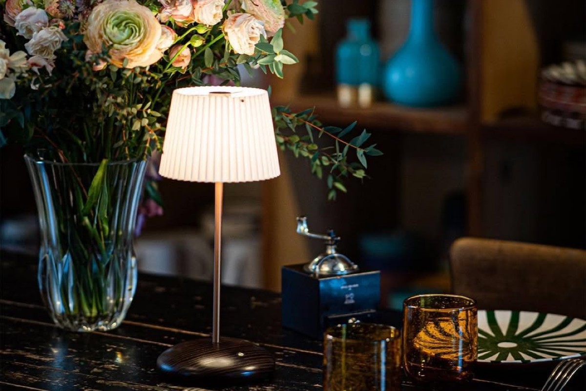 Lampade senza fili e ricaricabili per la luce a portata di mano Lampade senza fili e ricaricabili per la luce a portata di mano