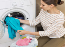 Consigli utili per mantenere morbidi e integri i vestiti sensibili